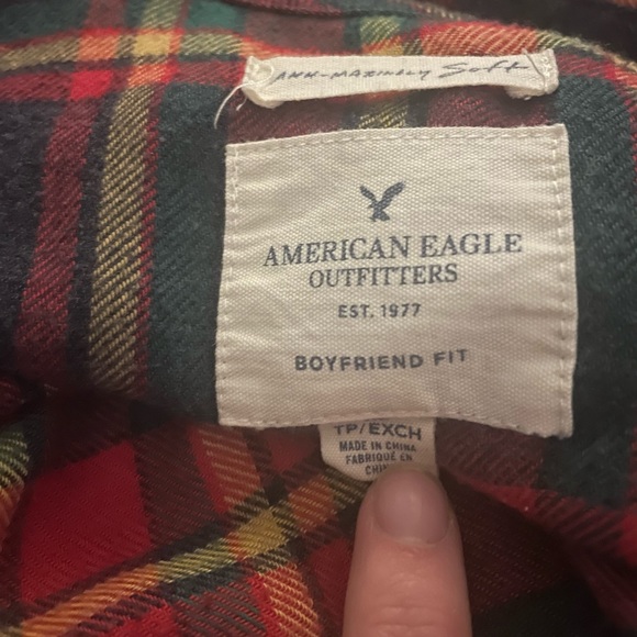 American Eagle Boyfriend Fit Flannel - Picture 2 of 2